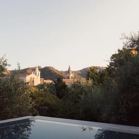 Palazzo Previtera Guest house
